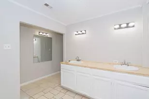 2523 S Broadway St, La Porte, TX 77571 - Photo 10