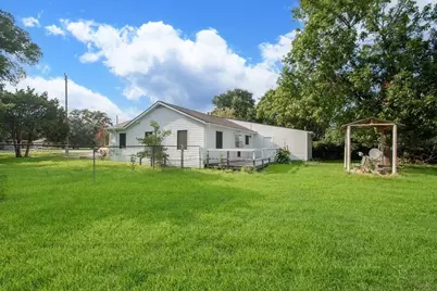 2523 S Broadway Street, La Porte, TX 77571 - Photo 14