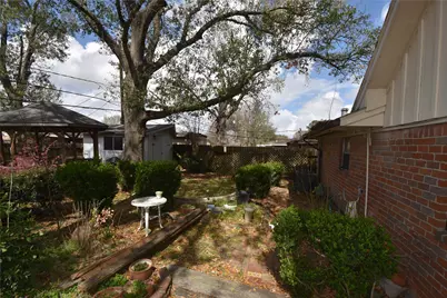 2502 Peach Lane, Pasadena, TX 77502 - Photo 20