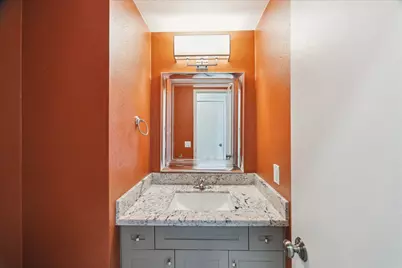 318 Litchfield Lane, Houston, TX 77024 - Photo 14