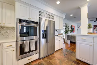 407 Southchester Lane, Houston, TX 77079 - Photo 14