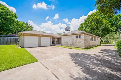 12107 Brighton Lane, Stafford, TX 77477 - Photo 4