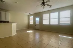 13064 Peppergate Ln, Houston, TX 77044 - Photo 8