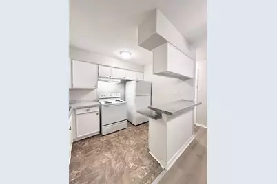 201 S Kaysie Street #3, Angleton, TX 77515 - Photo 6