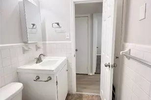 201 S Kaysie St, Angleton, TX 77515 - Photo 14