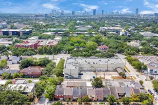 3934 Roseland St, Houston, TX 77006 - Photo 32