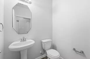 9518 Franklin Dr, Mont Belvieu, TX 77523 - Photo 16