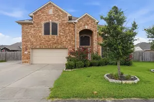 9518 Franklin Dr, Mont Belvieu, TX 77523 - Photo 1