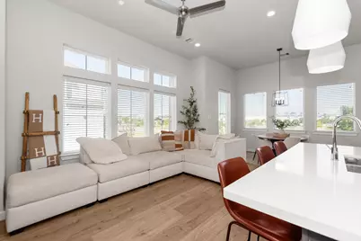 816 Sienna Palm Lane, Houston, TX 77008 - Photo 10