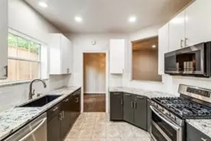 1318 Peden St, Houston, TX 77006 - Photo 8