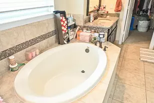 13514 Mooring Pointe Dr, Pearland, TX 77584 - Photo 10