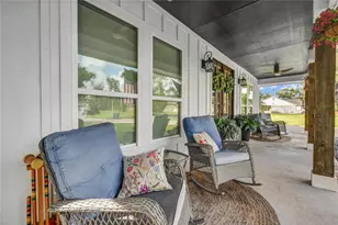 229 Montclaire Dr, West Columbia, TX 77486 - Photo 6