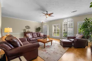 2242 Gemini St, Houston, TX 77058 - Photo 10