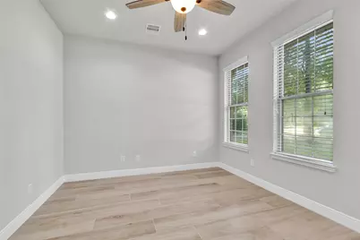 11087 Sutton Place Drive, Willis, TX 77378 - Photo 6