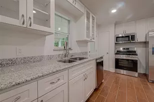 5703 Belmark St, Houston, TX 77033 - Photo 8