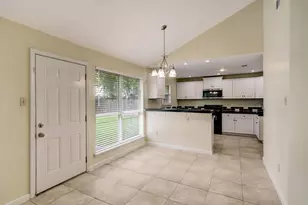 7303 Shoshone Dr, Baytown, TX 77521 - Photo 2