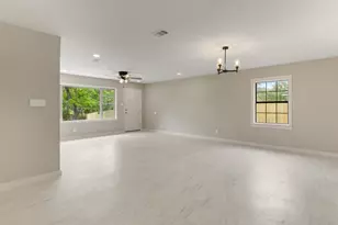 2502 Oak Dr, Bay City, TX 77414 - Photo 4
