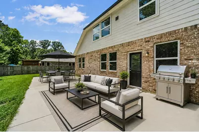 82 Road 6607, Dayton, TX 77535 - Photo 6