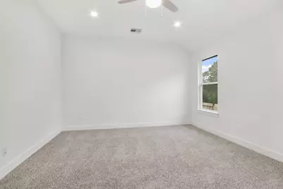 363 Springfield Terrace Drive, Conroe, TX 77304 - Photo 10