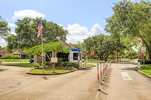 3827 E Peach Hollow Cir, Pearland, TX 77584 - Photo 20