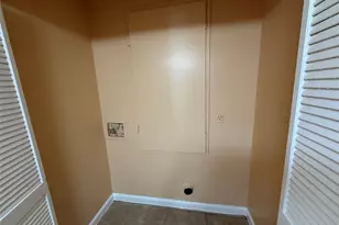 12526 Tambourine Dr, Houston, TX 77477 - Photo 6