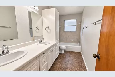 306 Lantana Drive, Texas City, TX 77591 - Photo 10