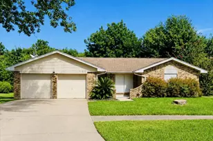306 Lantana Dr, Texas City, TX 77591 - Photo 1