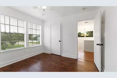 3818 W Traditions Boulevard, Houston, TX 77082 - Photo 10