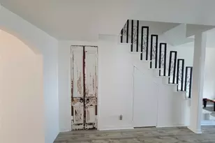 215 Postoffice St, Galveston, TX 77550 - Photo 10