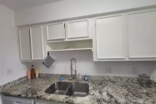 215 Postoffice St, Galveston, TX 77550 - Photo 6