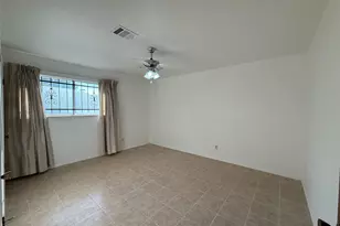 7325 Ley Rd, Houston, TX 77028 - Photo 32