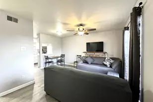 4109 Lark Ln, Houston, TX 77025 - Photo 2