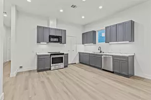 8127 Hoffman St, Houston, TX 77016 - Photo 1