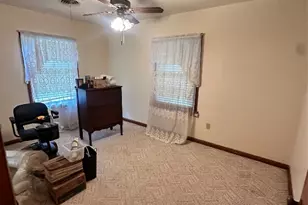 2221 S Front St, Angleton, TX 77515 - Photo 14