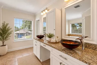 11430 Weathering Oaks Drive, Houston, TX 77066 - Photo 18