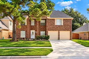 11430 Weathering Oaks Dr, Houston, TX 77066 - Photo 1
