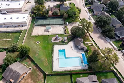 11430 Weathering Oaks Drive, Houston, TX 77066 - Photo 40
