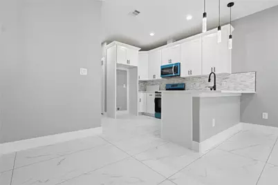 8216 Locksley Road, Houston, TX 77078 - Photo 4