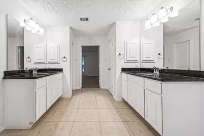 1613 W 15th Street, Houston, TX 77008 - Photo 16