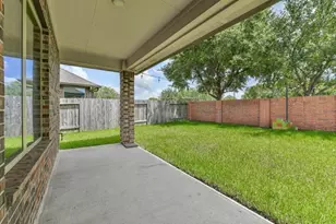 2982 Austin Breeze Ln, League City, TX 77573 - Photo 2