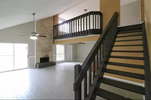 6111 Briar Glade Dr, Houston, TX 77072 - Photo 2