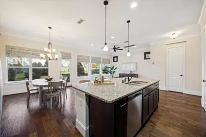 11116 Sherwood Oak Lane, Houston, TX 77043 - Photo 8