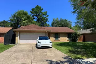 9430 Charter Ridge Dr, Houston, TX 77070 - Photo 2