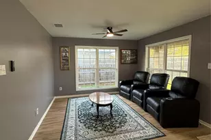 1205 Thompson St, Bryan, TX 77803 - Photo 6