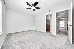 1801 Stoney Brook Dr, Houston, TX 77063 - Photo 20