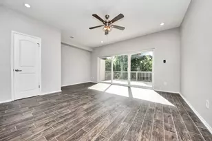 1801 Stoney Brook Dr, Houston, TX 77063 - Photo 12