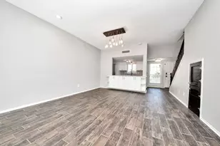 1801 Stoney Brook Dr, Houston, TX 77063 - Photo 14