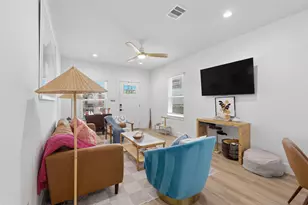 3511 Avenue Q, Galveston, TX 77550 - Photo 2