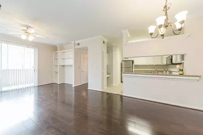 2100 Welch Street #C212, Houston, TX 77019 - Photo 6