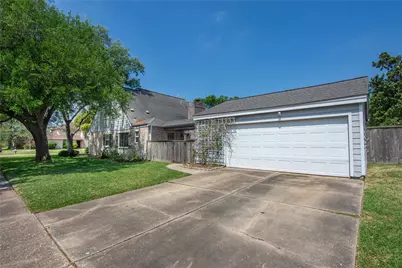 502 Lorie Lane, Pasadena, TX 77586 - Photo 4